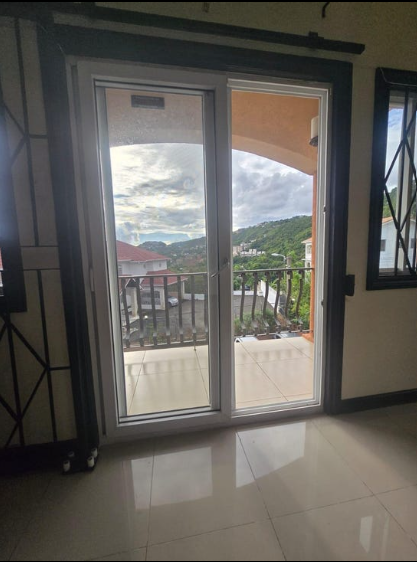 Large apartment for rent in Chevy Chase Havendale, St, Andrew